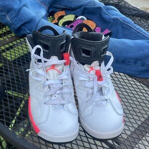 Air Jordan Sneakers with Red and Black Accents vintage